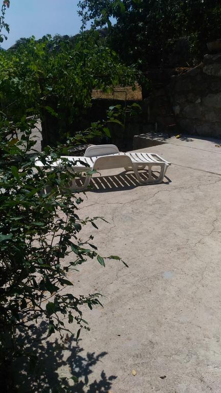 Apartment Angelina Risan Exterior photo